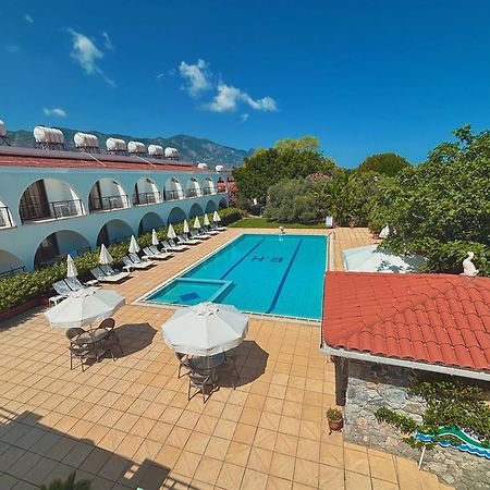 Bare Hill Holiday Apartments Krini Exteriér fotografie