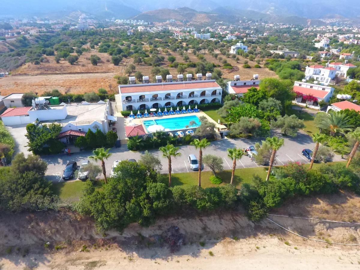 Bare Hill Holiday Apartments Krini Exteriér fotografie