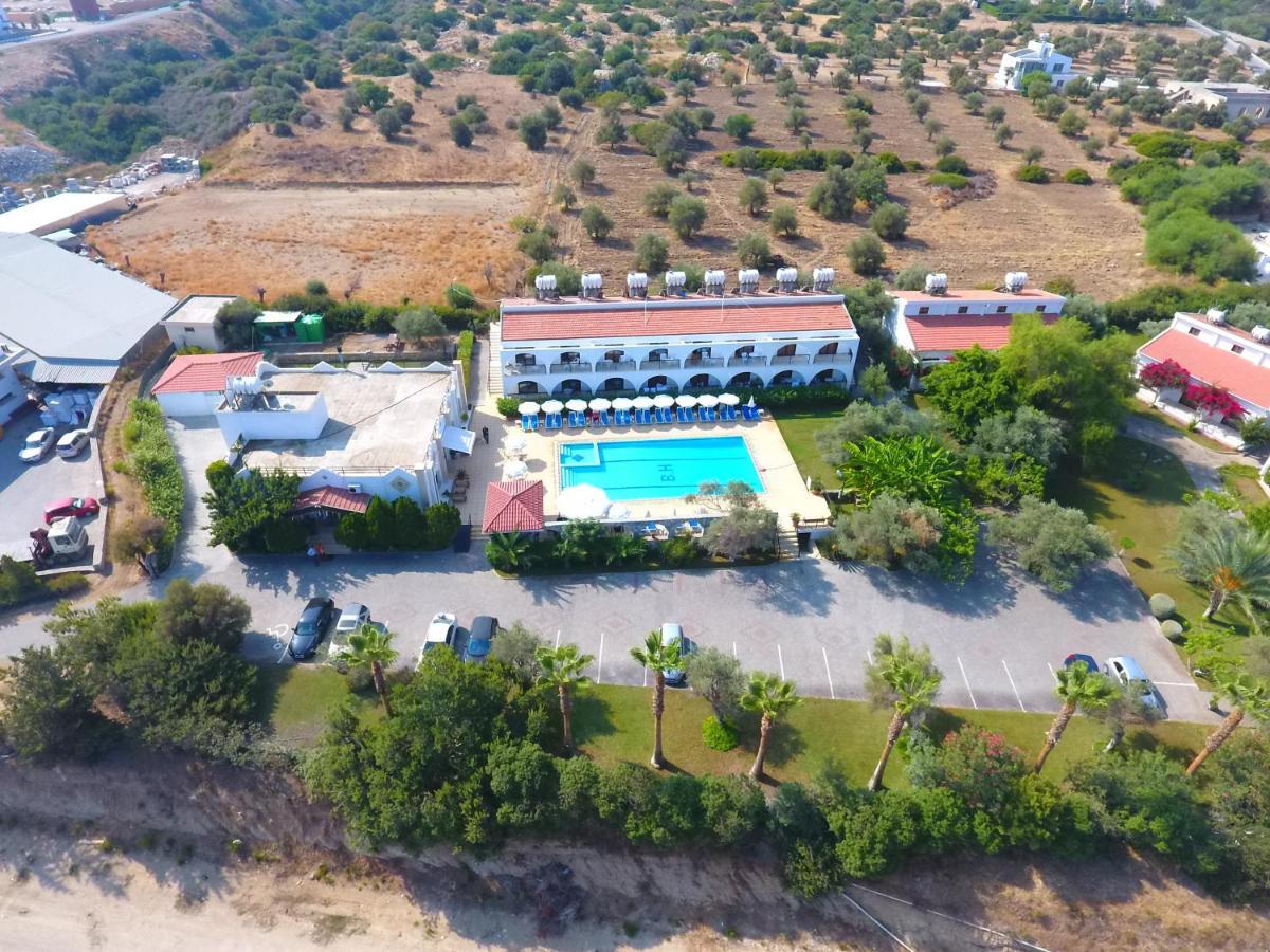 Bare Hill Holiday Apartments Krini Exteriér fotografie