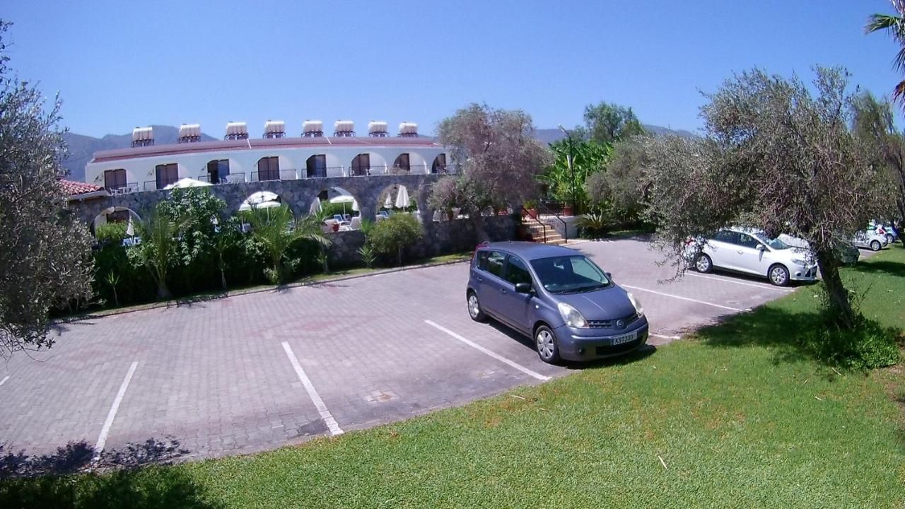 Bare Hill Holiday Apartments Krini Exteriér fotografie