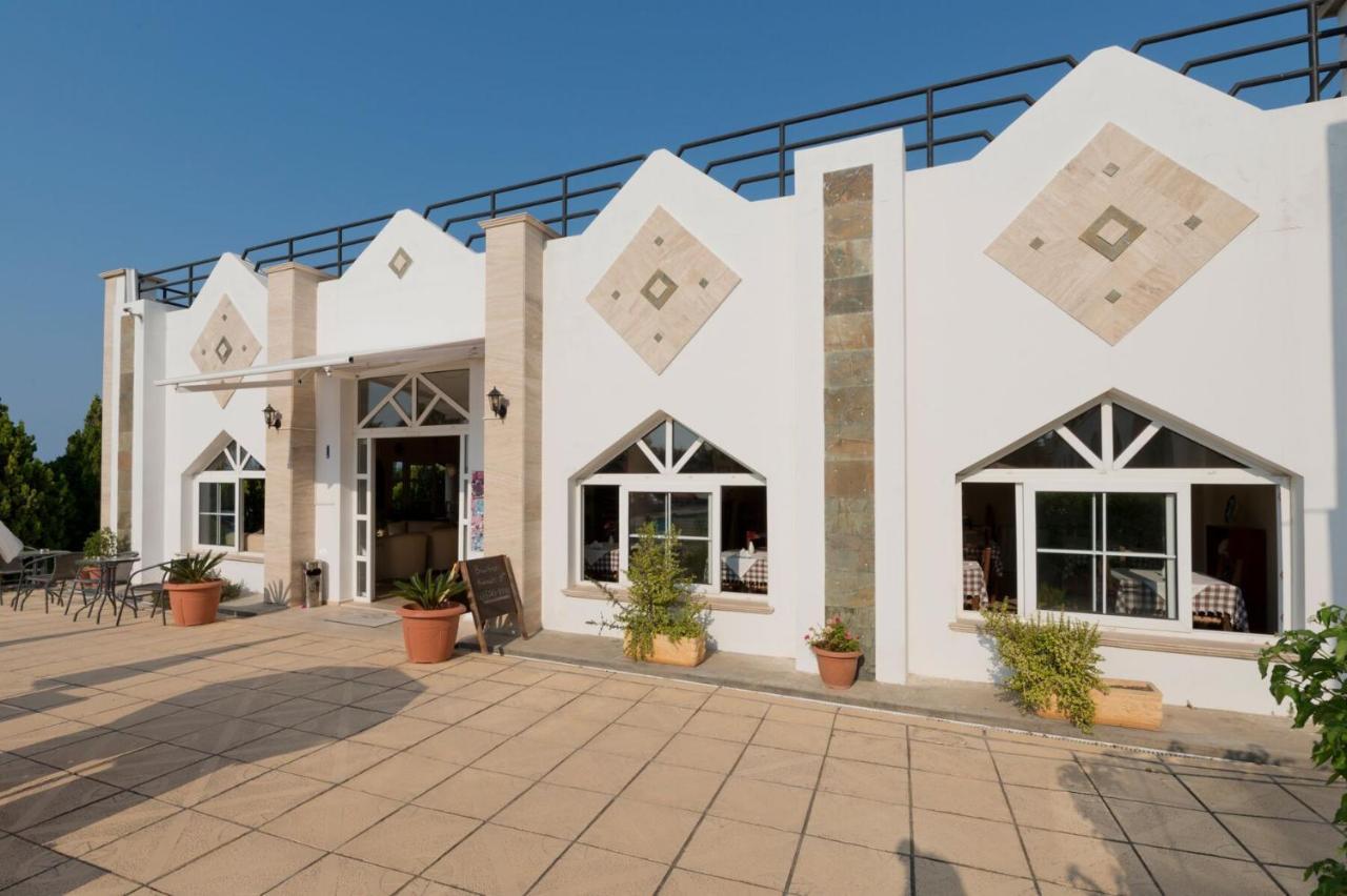 Bare Hill Holiday Apartments Krini Exteriér fotografie
