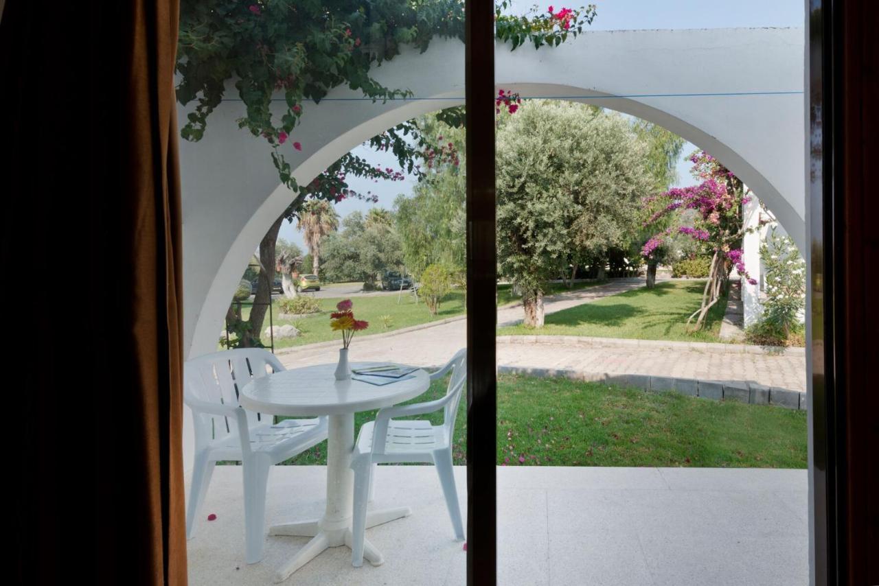 Bare Hill Holiday Apartments Krini Exteriér fotografie