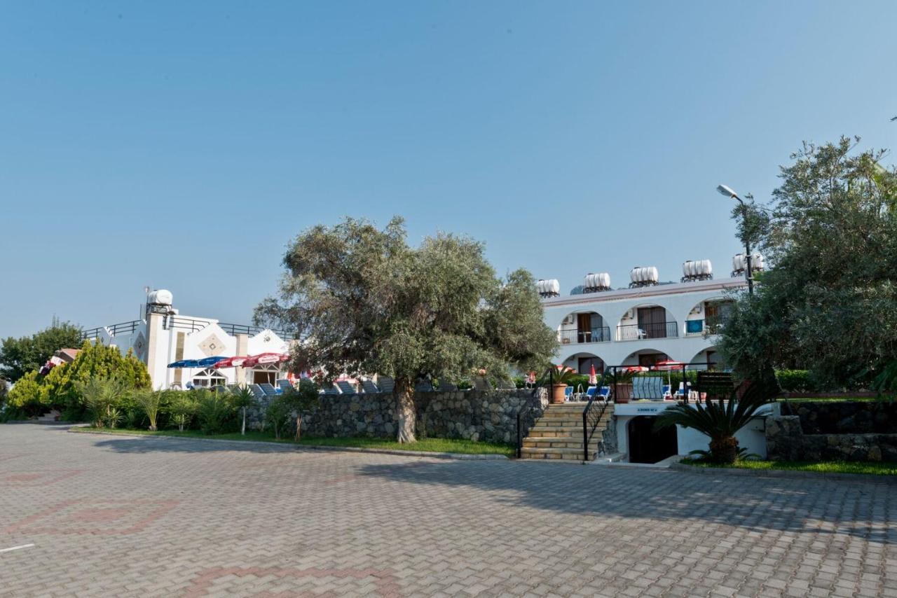 Bare Hill Holiday Apartments Krini Exteriér fotografie