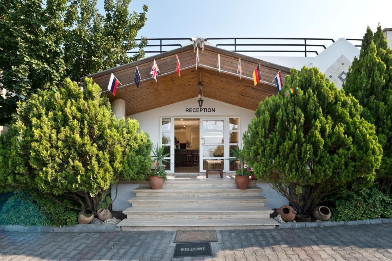 Bare Hill Holiday Apartments Krini Exteriér fotografie