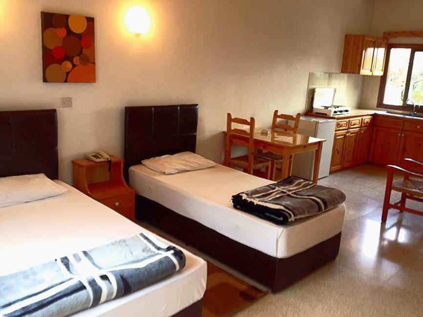 Bare Hill Holiday Apartments Krini Exteriér fotografie